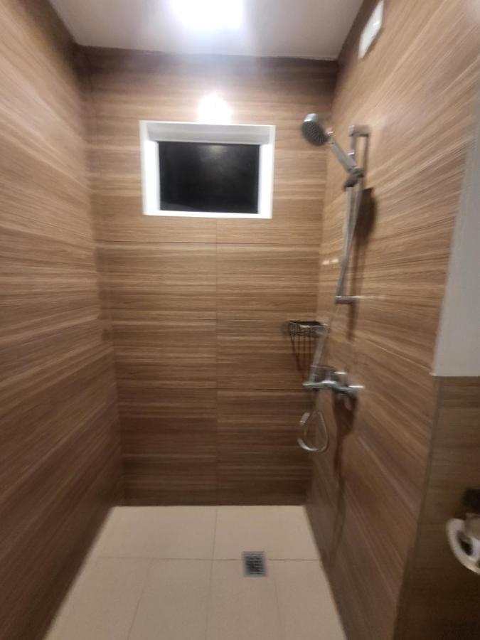 Spacious Minimalist Studio At Matina Enclaves Davao City Exterior foto